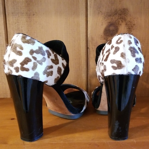 BCBG Leopard Print PeepToes - Picture 3 of 7